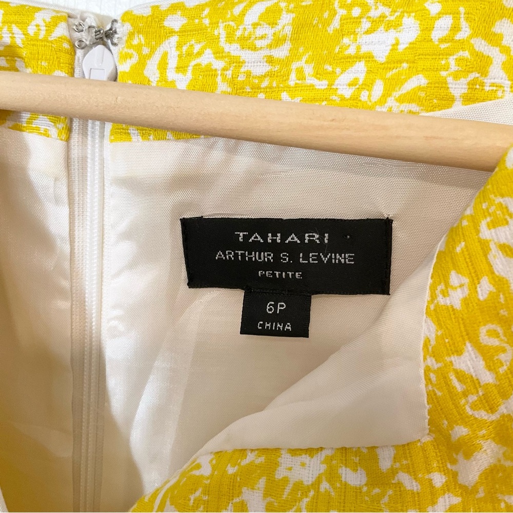 Tahari Arthur S. Levine Sunny Yellow & White Sheath Dress Beaded Necklin… - Picture 11 of 12